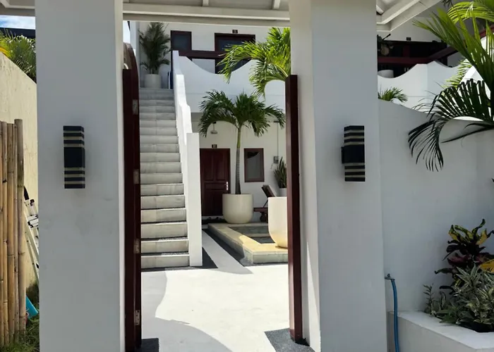 Stay's Standard #1 Uluwatu
